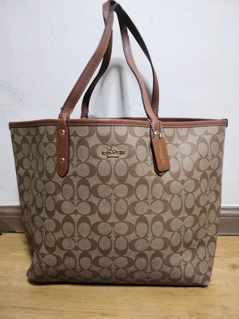 Coach tote sale zip 16