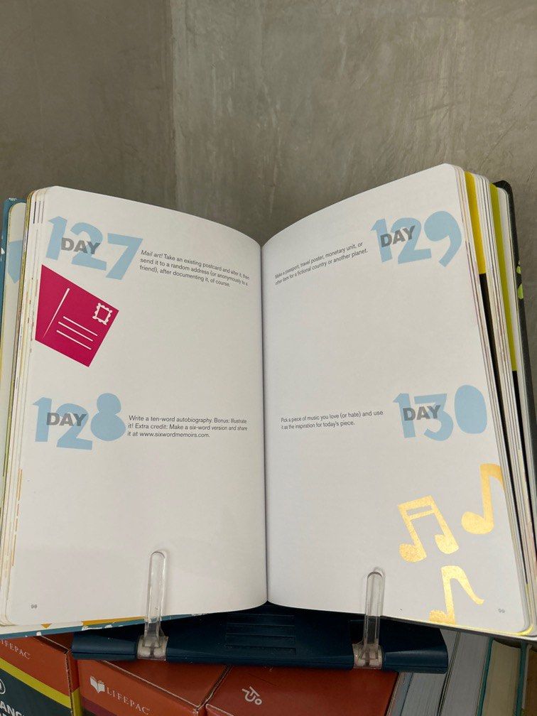 Daily Creativity Journal (Category: Stationery & School Supplies) located in Quezon City. Submitted by mythingsforless (Listing ID 1220981239, Image 2). Description: Good as new. Sf c/o buyer via Lalamove/Grab Payment thru GCASH.
