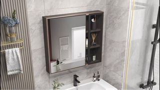 Defect Mirror cabinet clearance