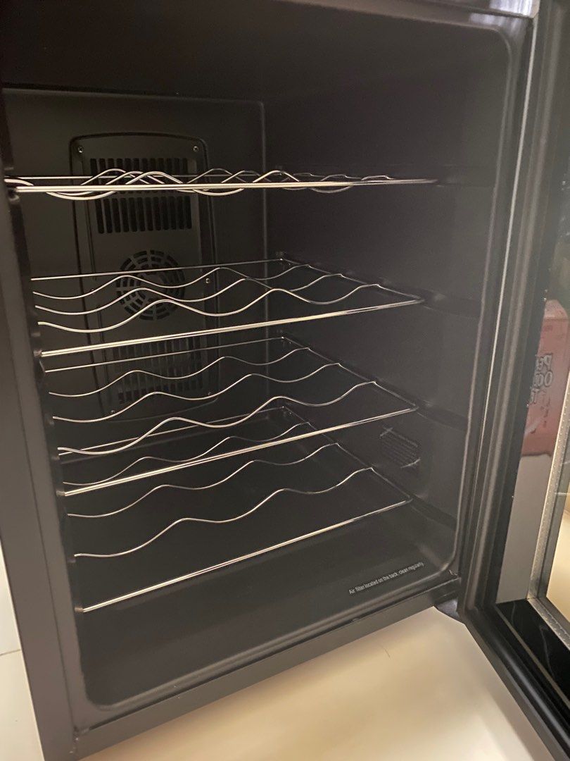 Farfalla Wine Cooler/chiller/fridge 12 bottles, TV & Home Appliances