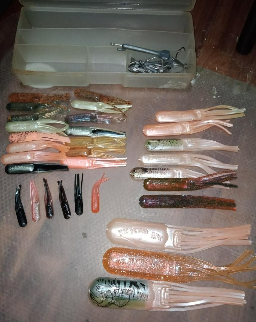 Flying lure best sale