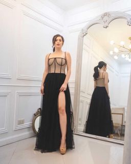For Rent: BLACK APARTMENT 8 LONG GOWN FOR RENT