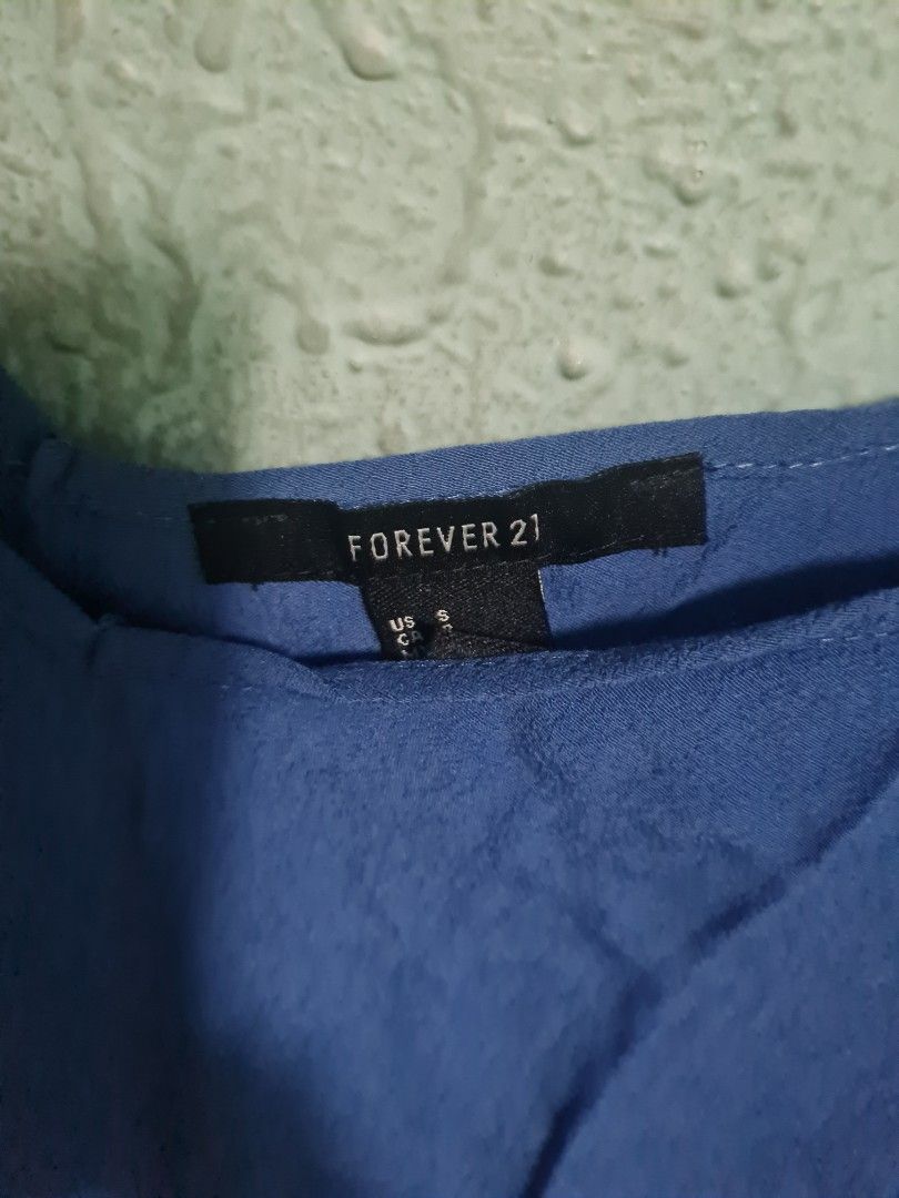 Forever 21 Blue Summer Dress Size Small (Category: Dresses) located in Cainta. Submitted by lbvs3 (Listing ID 1220999328, Image 3). Description: Forever 21 Blue Summer Dress Size Small Once used then stored No flaw MOP Gcash SF c/o buyer via lala or grab.