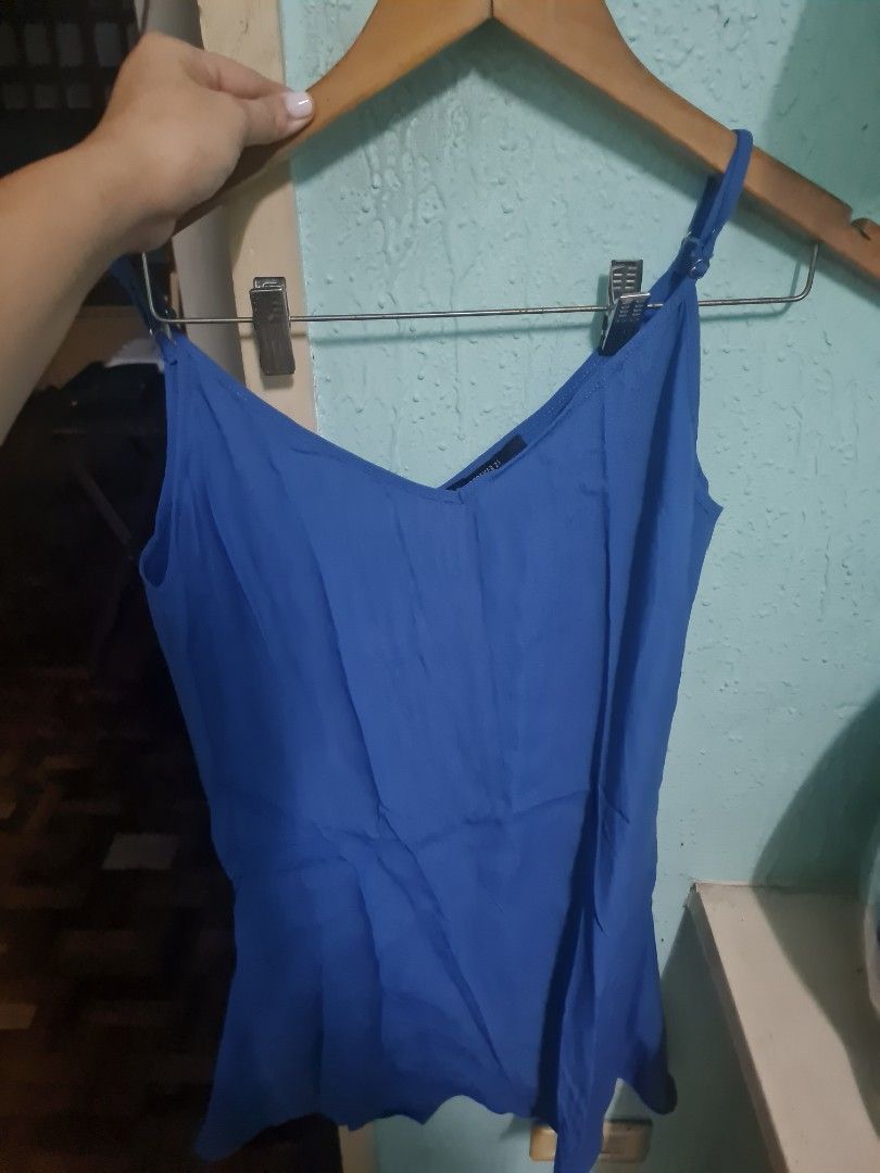Forever 21 Blue Summer Dress Size Small (Category: Dresses) located in Cainta. Submitted by lbvs3 (Listing ID 1220999328, Image 2). Description: Forever 21 Blue Summer Dress Size Small Once used then stored No flaw MOP Gcash SF c/o buyer via lala or grab.