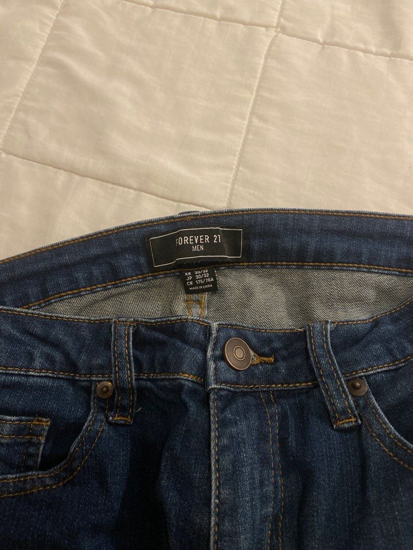Forever 21 skinny jeans (Category: Jeans) located in Taguig. Submitted by unclutter. (Listing ID 1221080104, Image 3). Description: .