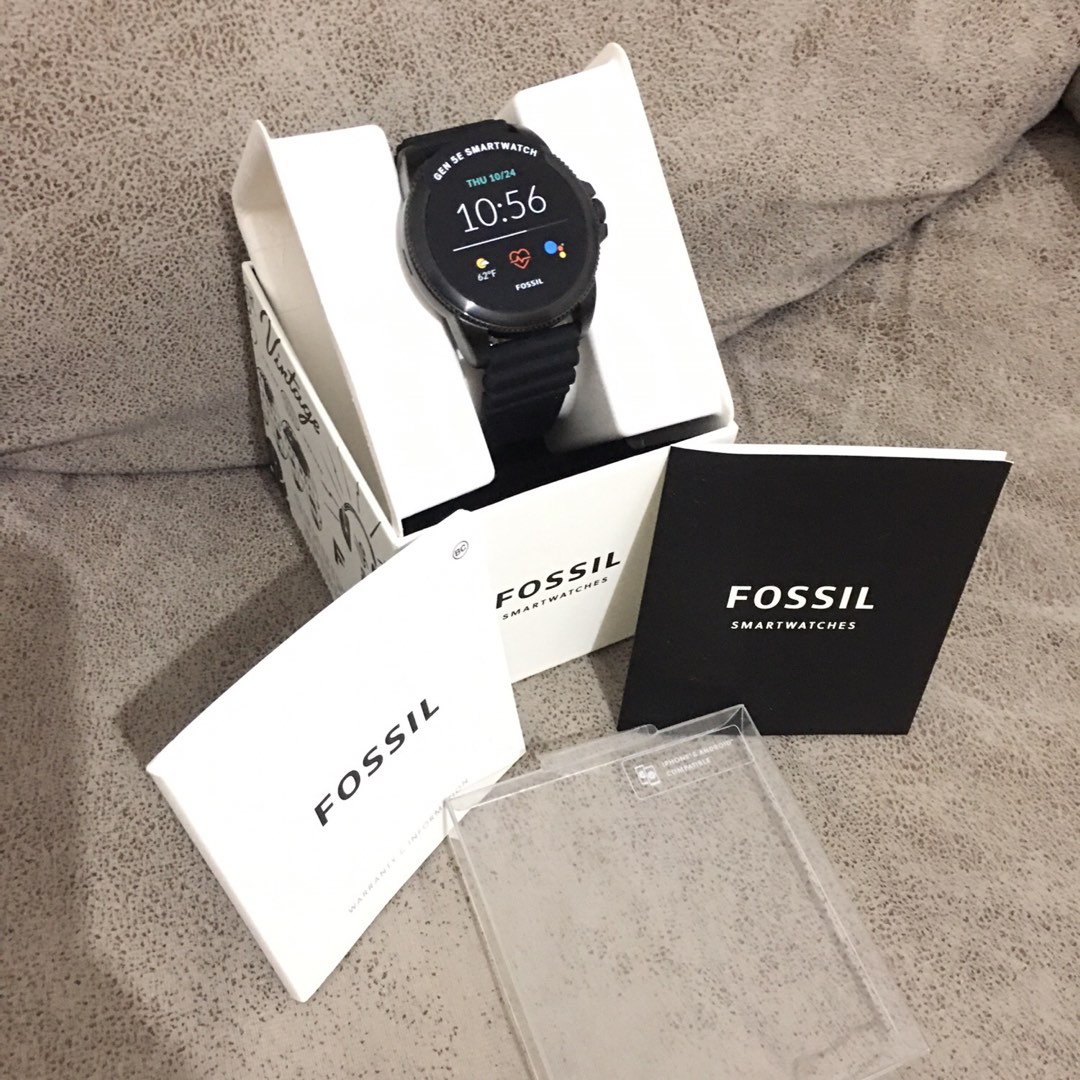 Fossil smart watch box