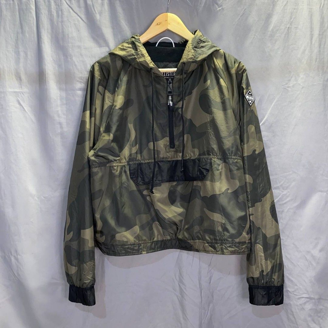 Hollister sale windbreaker camo