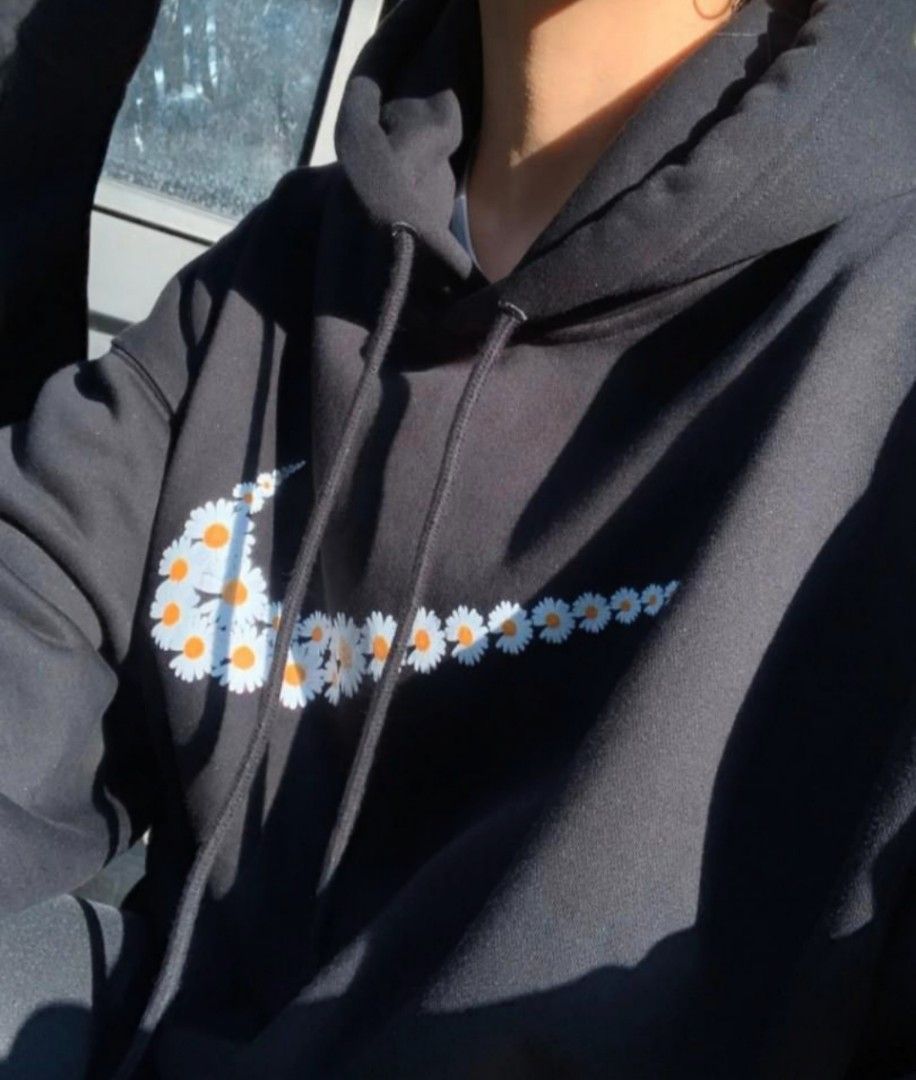 Para noise 2025 nike hoodie