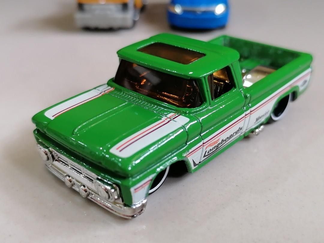 Hot wheels custom 62 best sale chevy pickup surfs up