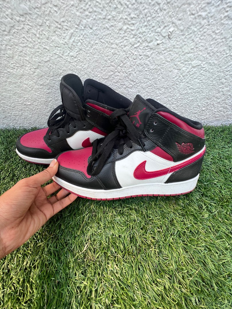 Jordan without box, Women's Fashion, Footwear, Sneakers on Carousell