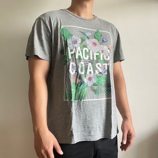 Kaos h&m abu pantai BUKAN ZARA UNIQLO P&B!!!