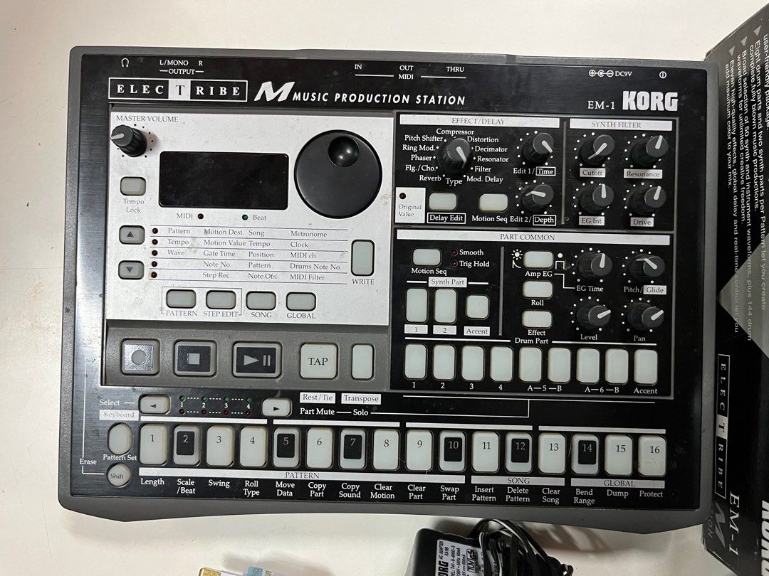 KORG ElecTribe M (EM-1) - Vintage Digital sequencer, synthesizer