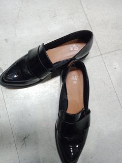 Ladies footwear