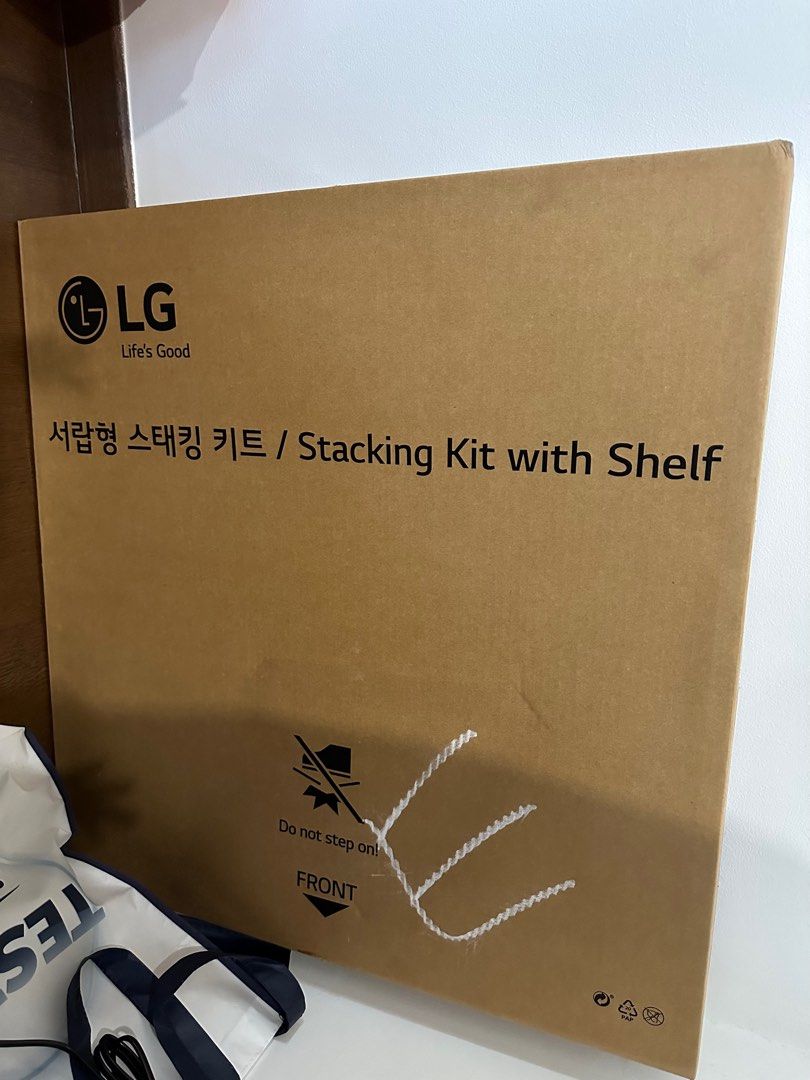 LG stacking kit with shelf, TV & Home Appliances, Washing Machines and