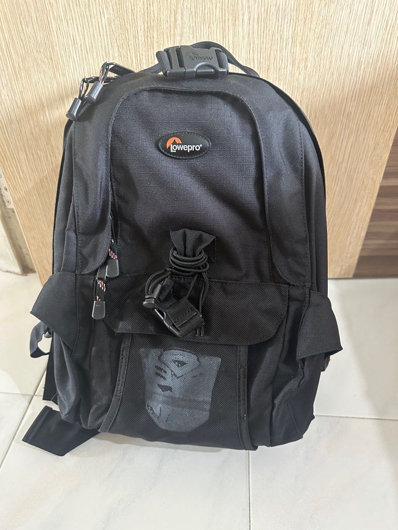 Lowepro trekker aw shop