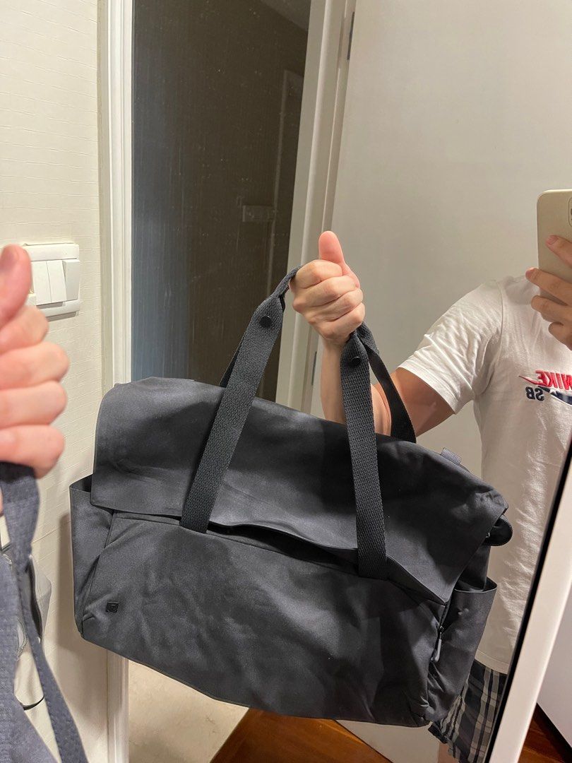Lululemon Large Grey Duffel Bag (used once), Men's Fashion, Bags, Sling