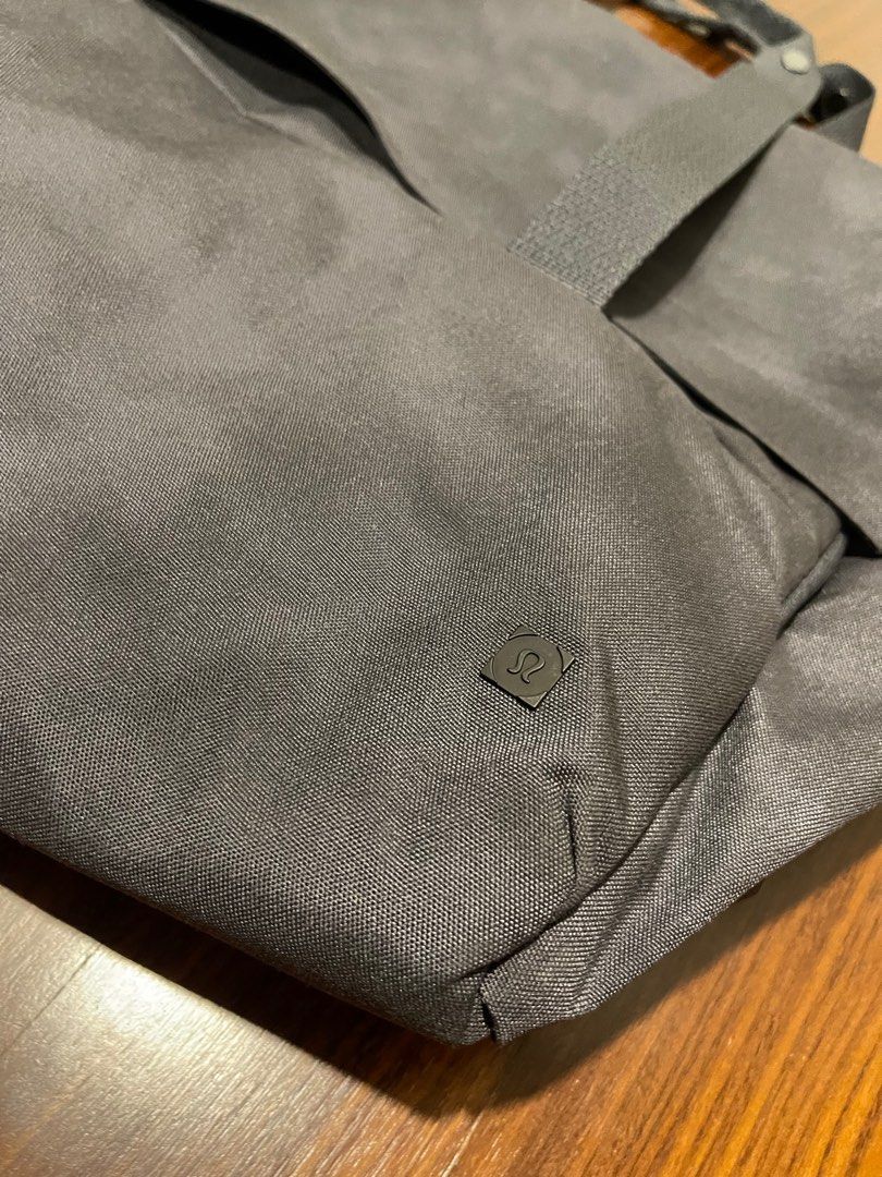 Lululemon Large Grey Duffel Bag (used once), Men's Fashion, Bags, Sling