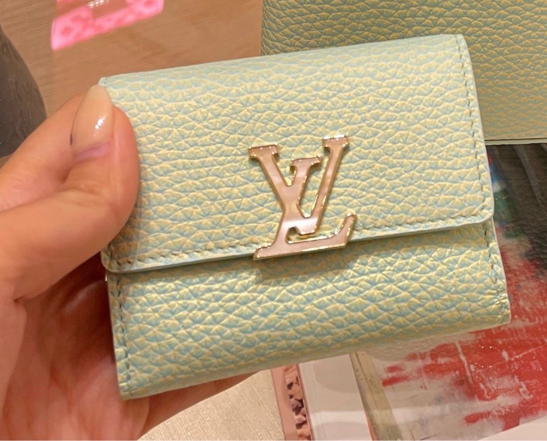 Lv capucines best sale xs wallet