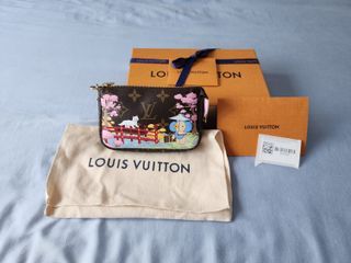 💯LV Mini Pochette Accessoires M80732, Luxury, Bags & Wallets on Carousell