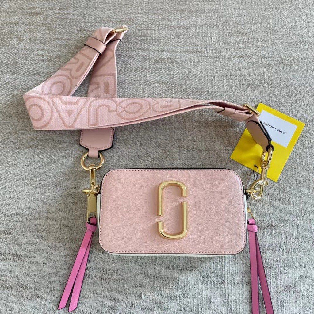 Marc Jacobs Snapshot Camera Bag (Pink Multi), Women's Fashion, Bags &  Wallets, Cross-body Bags on Carousell