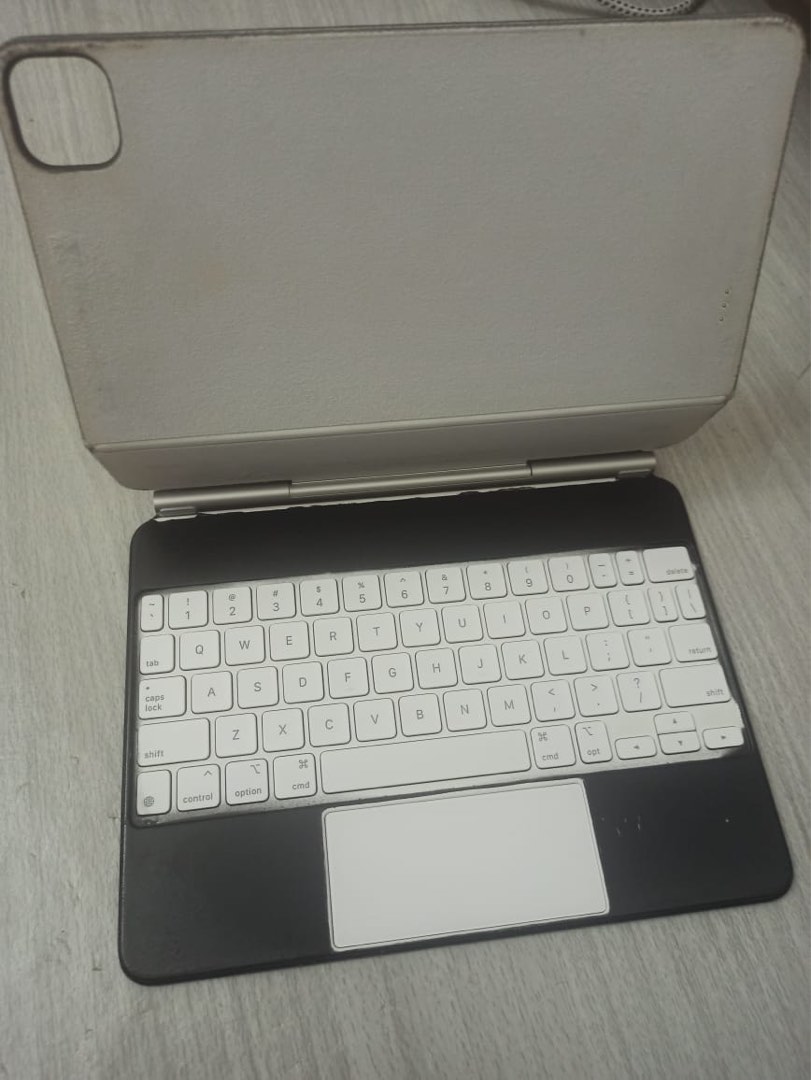 Magic Keyboard Mobile Phones Gadgets Tablets Ipad On Carousell Magic Keyboard Mobile Phones Gadgets Tablets Ipad On Carousell