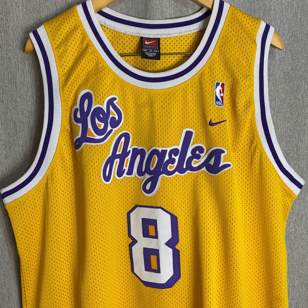 Vintage NIKE Los Angeles Lakers Bryant 8 Basketball Jersey 