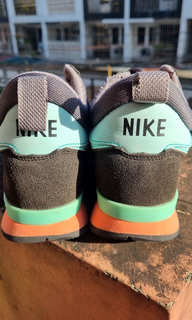 nike internationalist womens sale