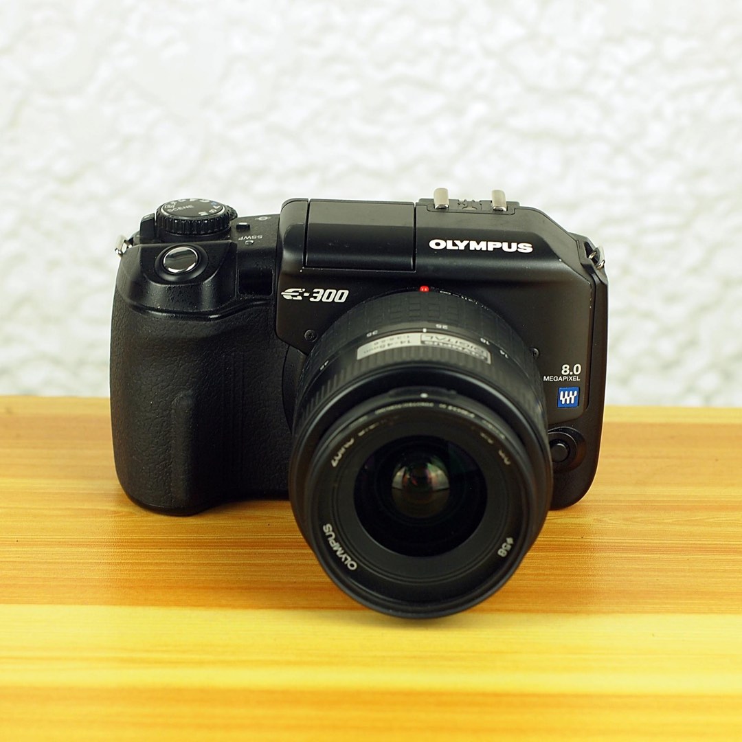 Olympus E300 DSLR, Photography, Cameras on Carousell