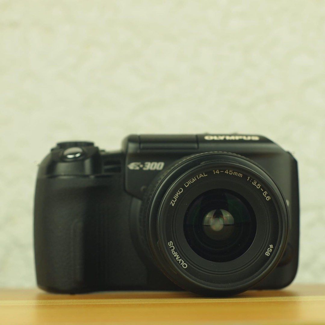 Olympus E300 DSLR, Photography, Cameras on Carousell