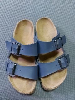 Original birckenstock arizona navy blue size 5 nf