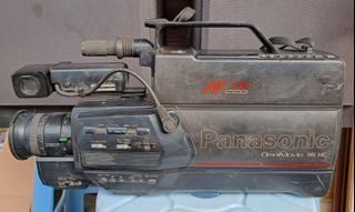 Panasonic AF X8 OmniMovie VHS 攝像機 PV-420D