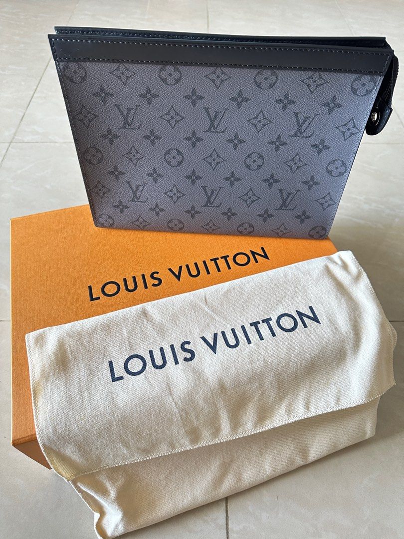 Louis Vuitton M69535 Pochette Voyage