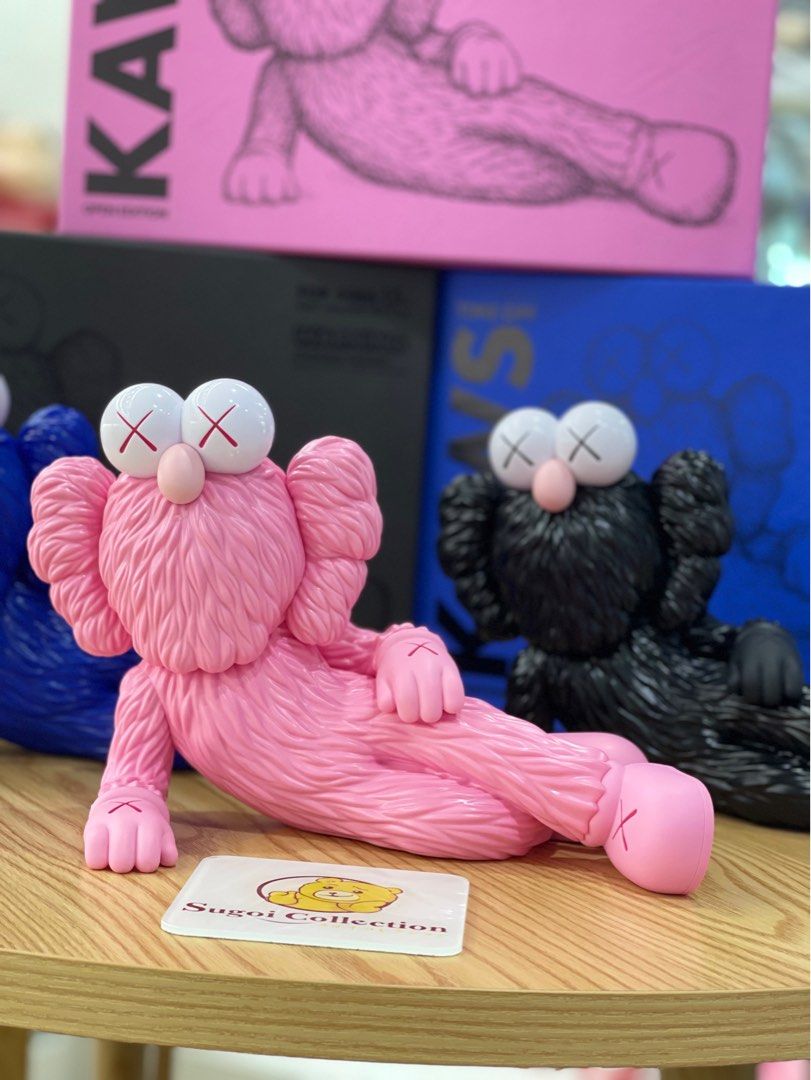 【3体セット】KAWS time off pink blue black kaws-time-off-figures-release-