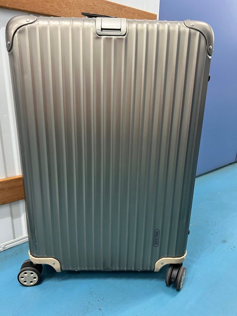 Rimowa Original check in Large. Pre LVMH. Very lightly used, Hobbies ...