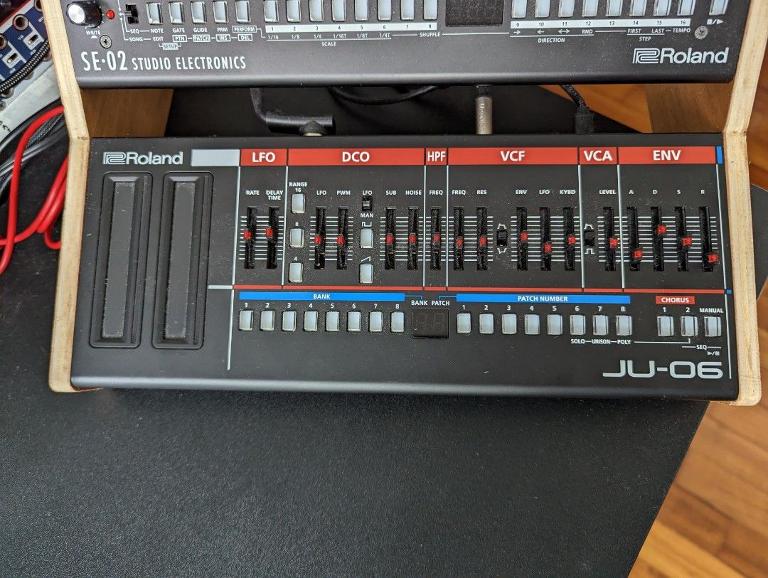 Roland JU-06 Roland Boutique Roland Boutique JU-06, Hobbies & Toys