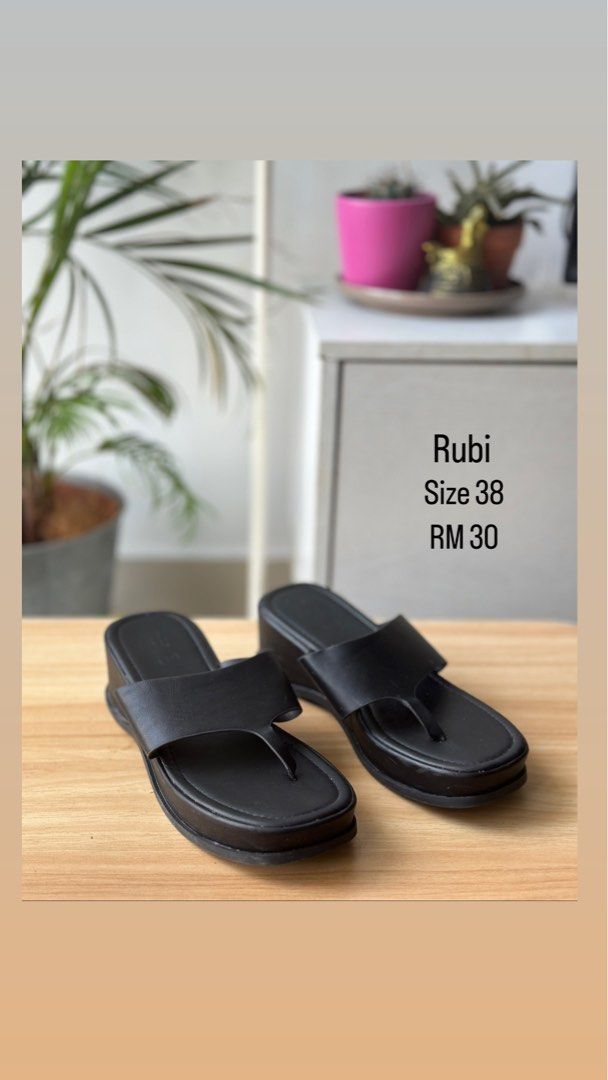 Size shop sandal rubi