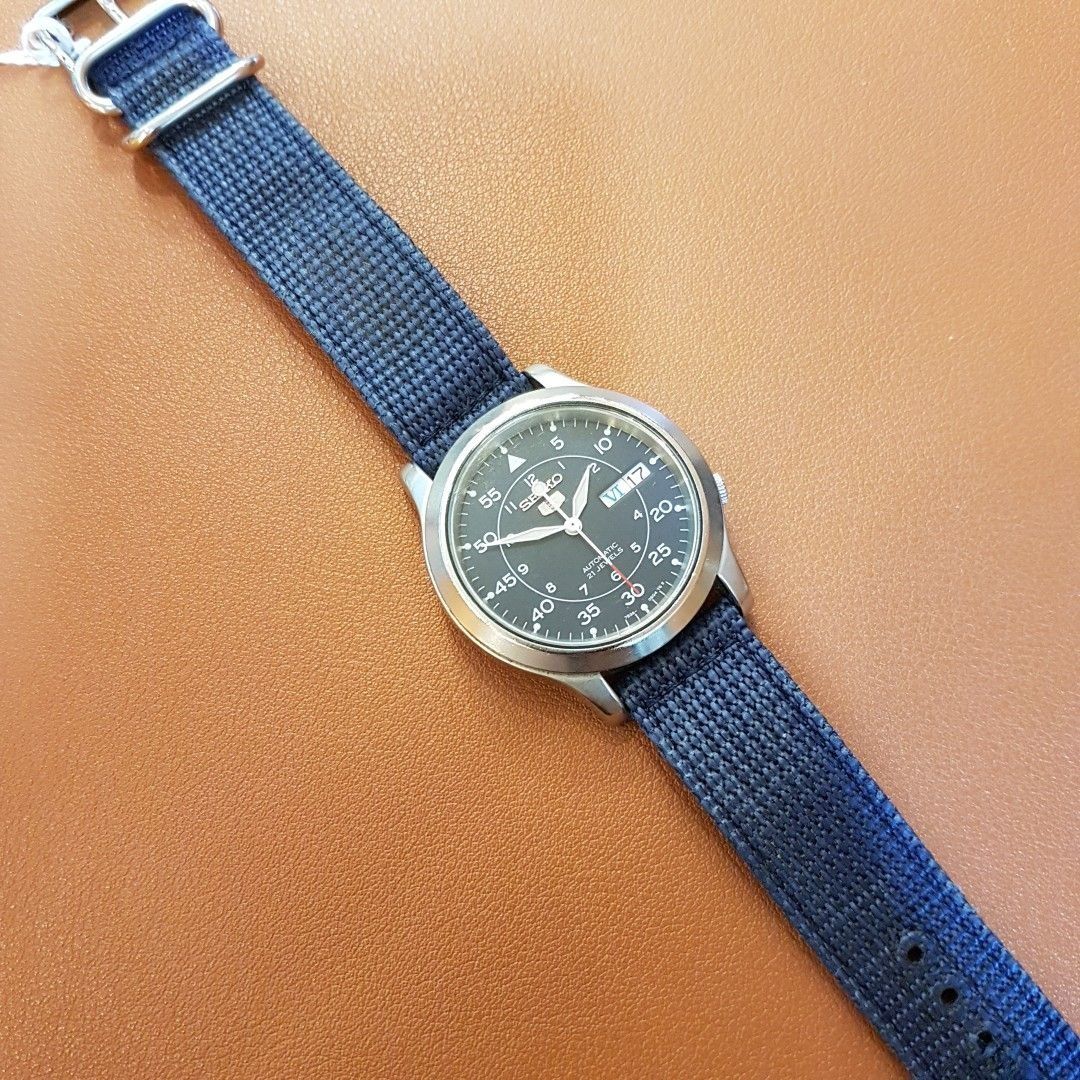 Seiko SNK807 Blue Automatic Durable Timepiece Watch