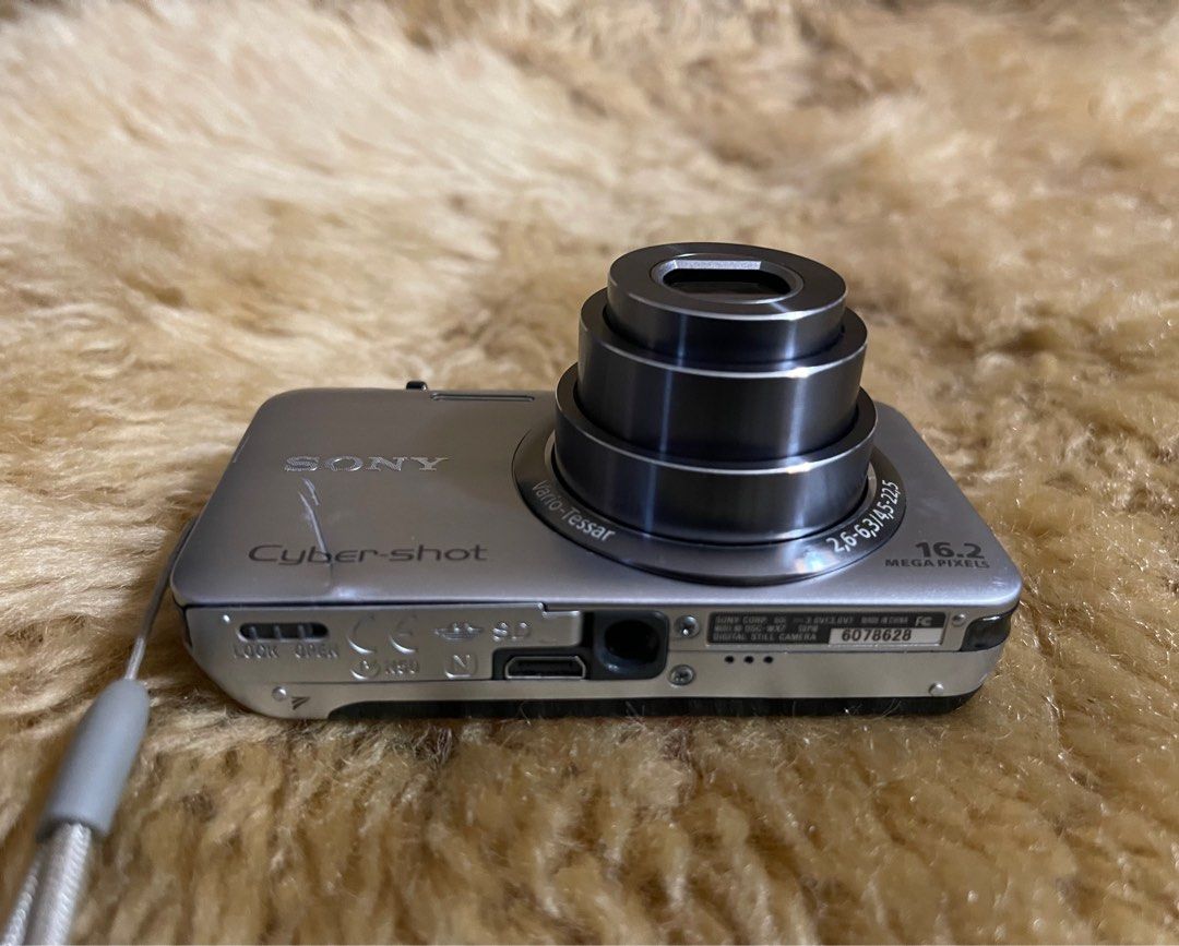 Appareil Photo Compact Sony Cyber-shot DSC-WX7 Argent - 16.2 MP, Zoom 5x, Occasion Japon