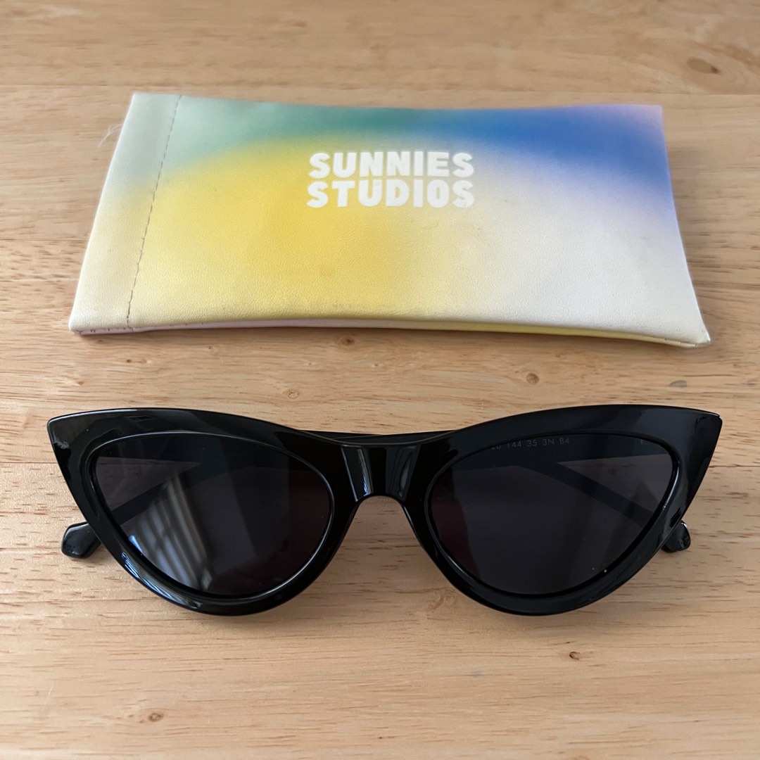 Sunnies Studio Zia Cat Eye Sunglasses in Ink, Women's Fashion, Watches ...