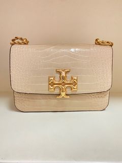 （分類：）位於 。 由 mandyyy1998 提交（商品編號 1221050985，圖片 1）。簡介： 。