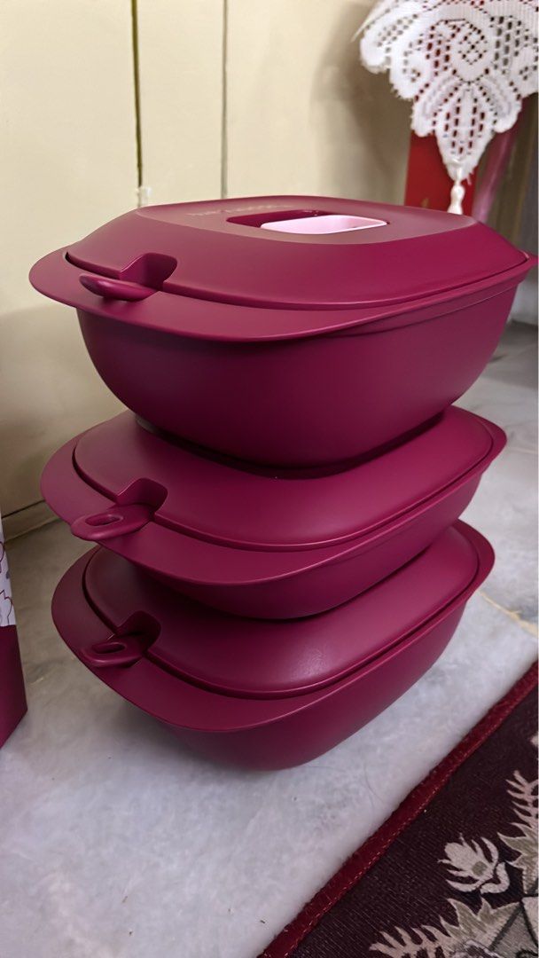 Tupperware Gourmet Server Set, Furniture & Home Living, Kitchenware ...