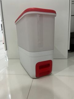 Tupperware Ricesmart Junior Rice Dispenser Storage First in First Out Fifo  5 Kg 