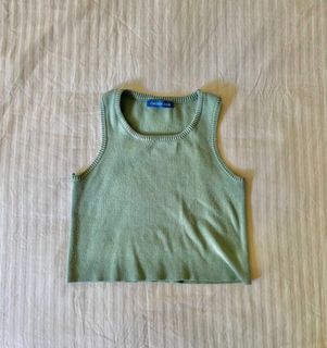 (Category: ) located in . Submitted by lnfwardrobe (Listing ID 1220910089, Image 1). Description: .