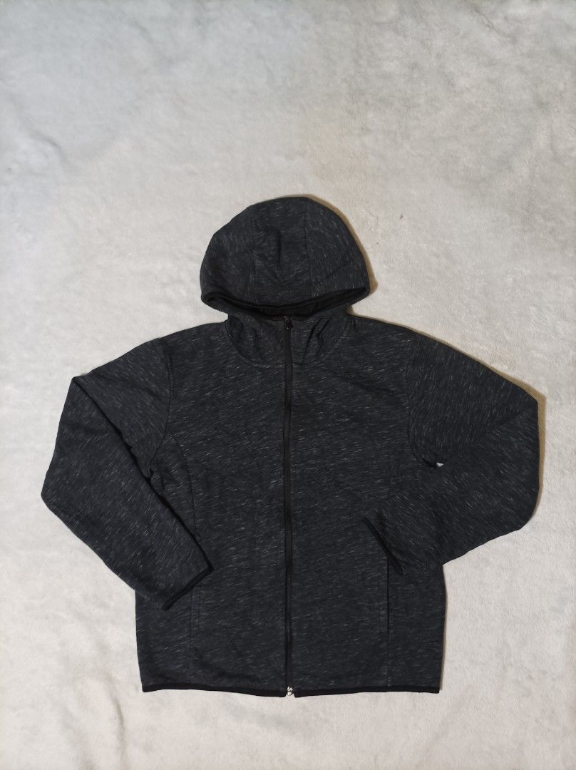 Uniqlo tech fleece jacket, Men's Fashion, Coats, Jackets and Outerwear