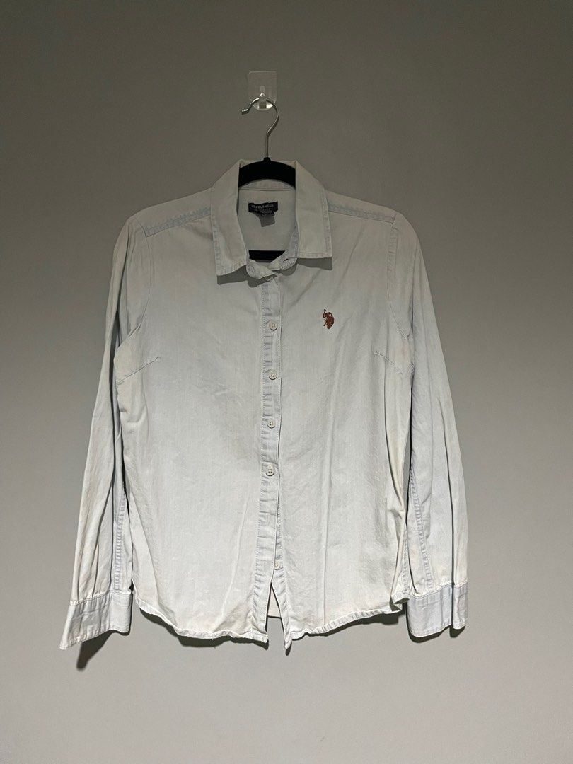 US Polo Assn Longsleeve Polo (Category: Longsleeves) located in Quezon City. Submitted by luwian (Listing ID 1221071476, Image 1). Description: M on tag No issue 18.5” W 26.5” L RFS: Decluttering Location QC DM for more details. Thank you..