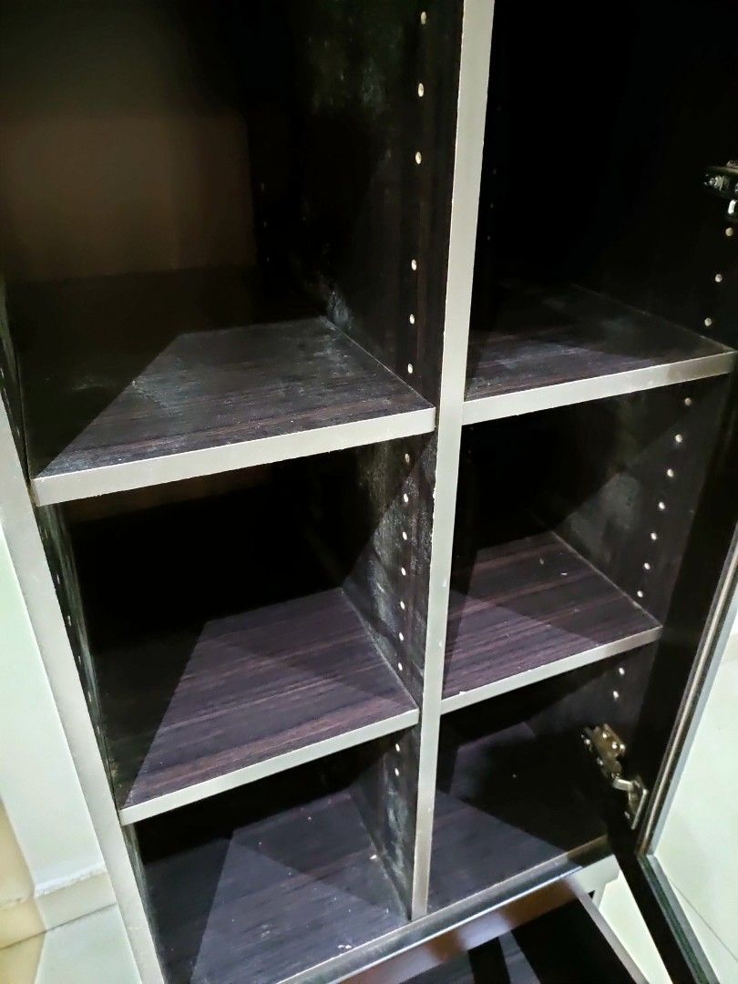 Used display Furniture & Home Living, Furniture, Shelves, & Racks on Carousell