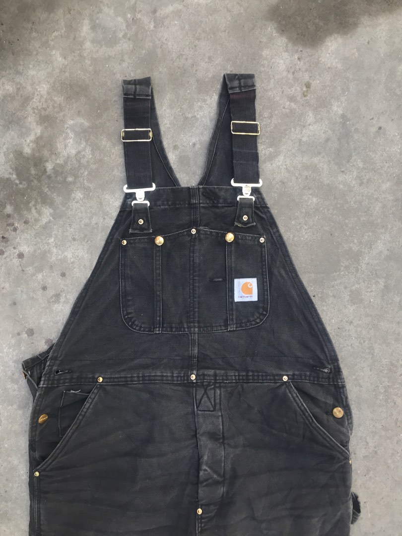 VINTAGE CARHARTT JUMPER BLK, Men's Fashion, Activewear on Carousell