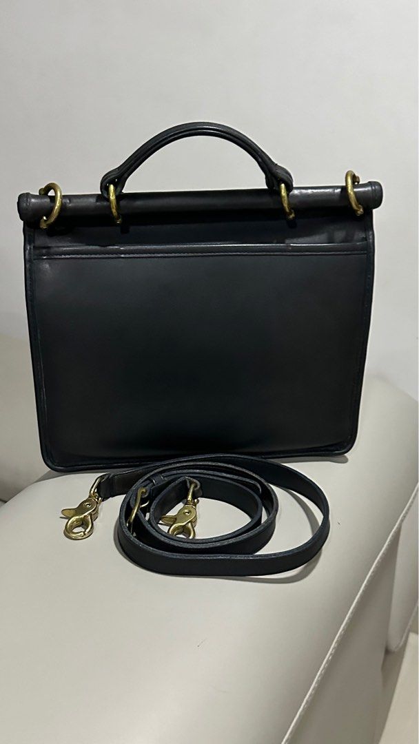 Vintage Coach Willis with strap, Women's Fashion, Bags & Wallets