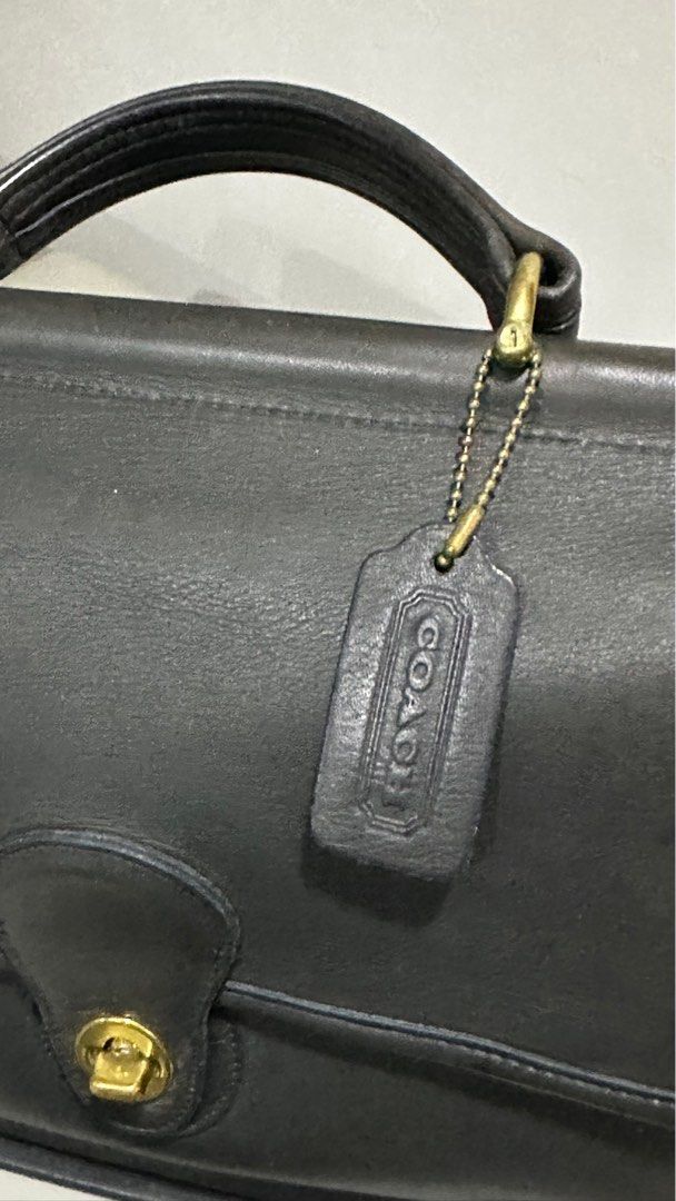 Vintage Coach Willis with strap, Women's Fashion, Bags & Wallets