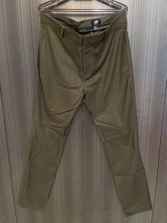 (W36) Slim Fit Chino Pants